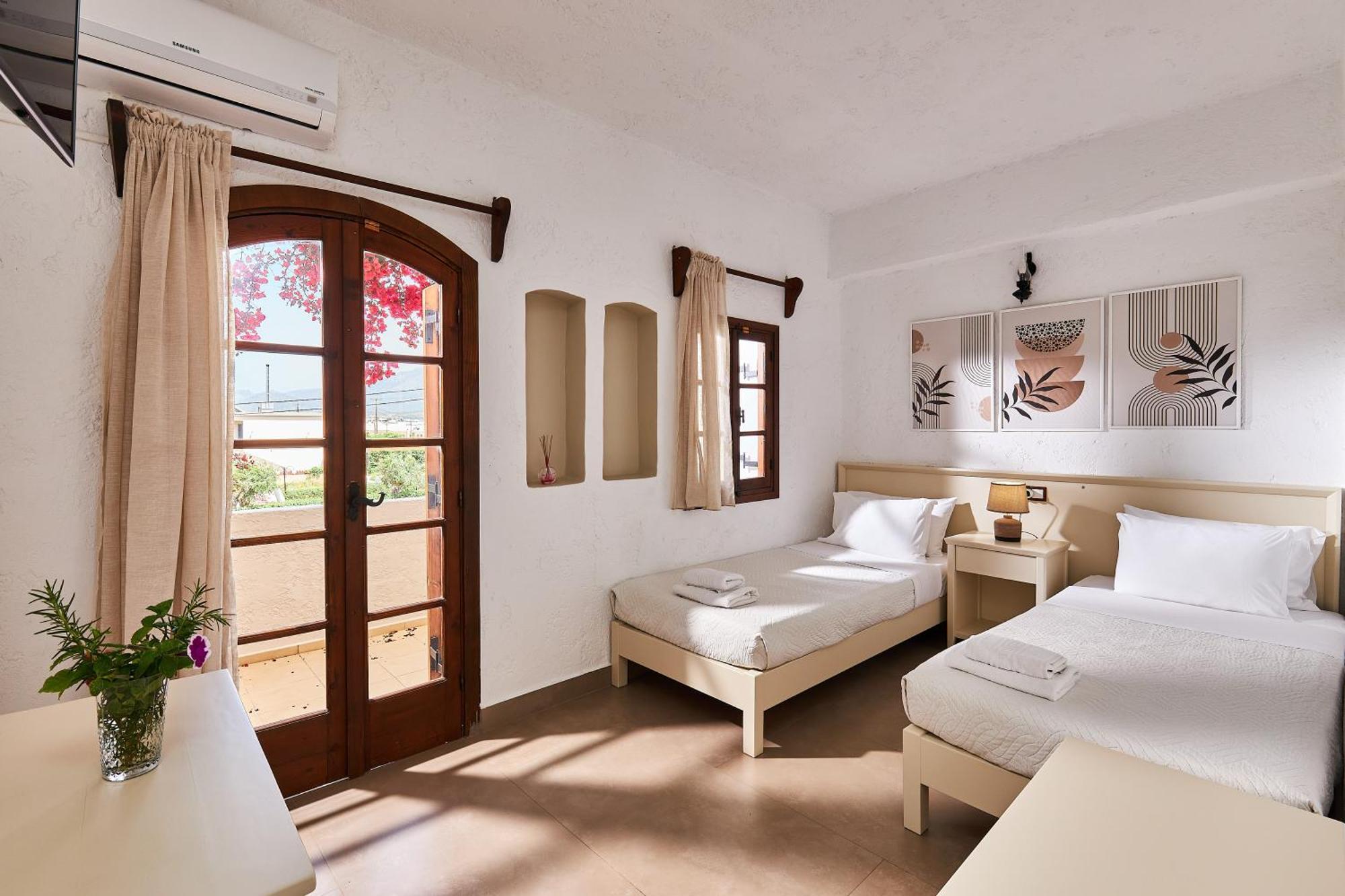 Mila Malia Studios Hotel Luaran gambar